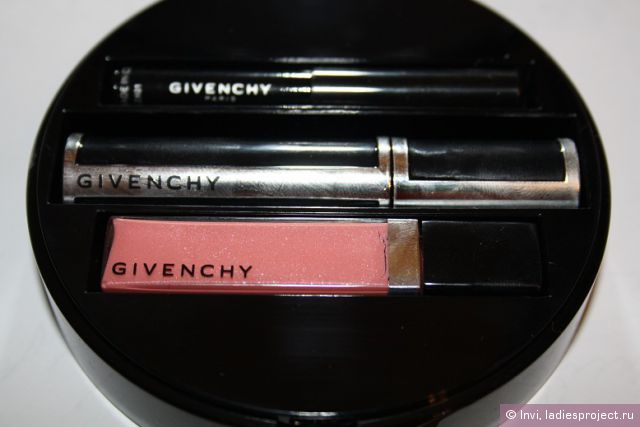 Набор 3-STEP MAKEUP PALETTE от Givenchy фото 15 Набор 3-STEP MAKEUP PALETTE от Givenchy фото 15