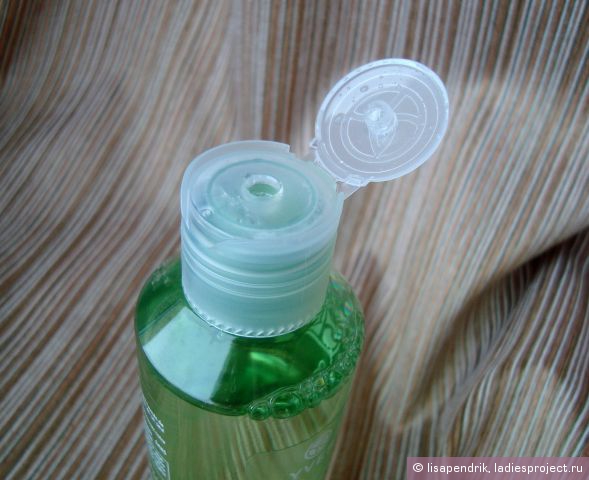 Очищающая мицеллярная вода для лица 2 в 1 Sebo Vegetal от Yves Rocher фото 1