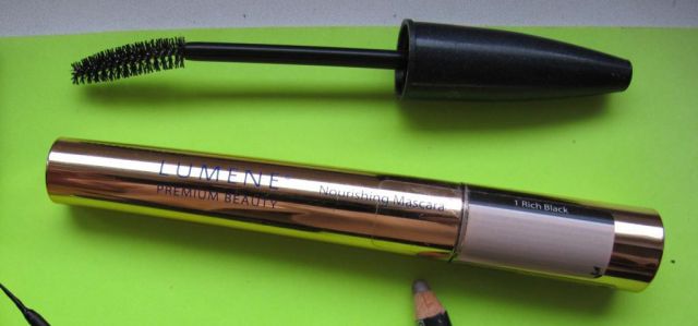 Тушь от Maybelline 2х сортов VS Тушь от Lumene фото 6
