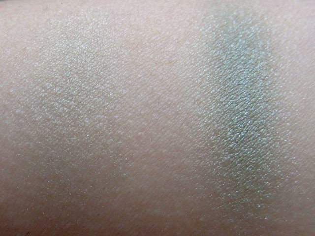Тени для век Eyeshadow duochrome (оттенки 278 Violet gemstone и 246 Green atlantis) от Artdeco фото 11