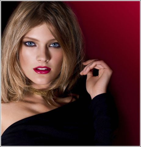 Estee Lauder представляет новую серию помад Pure Color Sensuous Rouge и обновление линейки теней Pure Color Eyeshadow фото 11 Estee Lauder представляет новую серию помад Pure Color Sensuous Rouge и обновление линейки теней Pure Color Eyeshadow фото 11