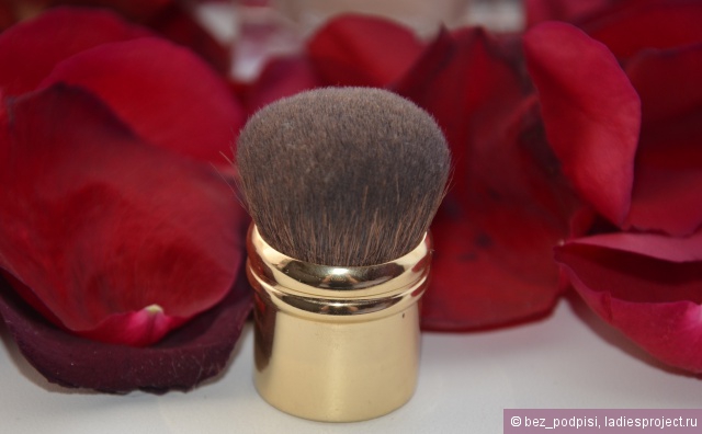 Минеральная рассыпчатая пудра, придающая сияние коже Skin Illusion (оттенок № 110 Honey) от Clarins фото 4