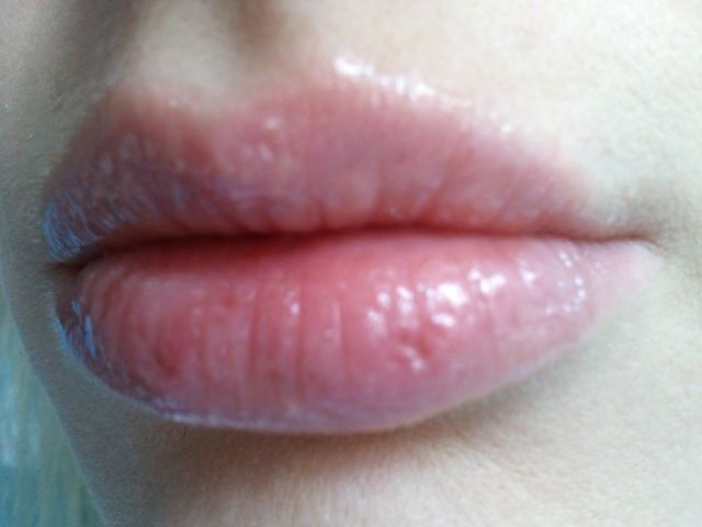 Набор для макияжа губ и щечек Feelin' dandy от Benefit фото 16 Набор для макияжа губ и щечек Feelin' dandy от Benefit фото 16