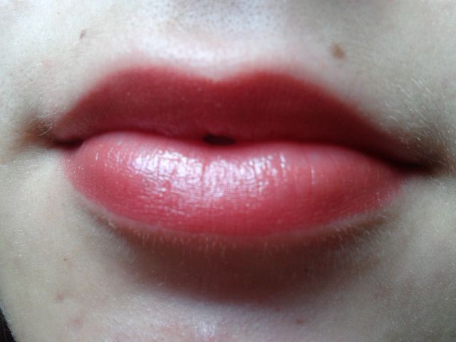 Помада-бальзам Chubby Stick Intense (оттенки № 01 Curviest caramel, № 02 Chunkiest chili, № 07 Broadest berry) от Clinique фото 4 Помада-бальзам Chubby Stick Intense (оттенки № 01 Curviest caramel, № 02 Chunkiest chili, № 07 Broadest berry) от Clinique фото 4