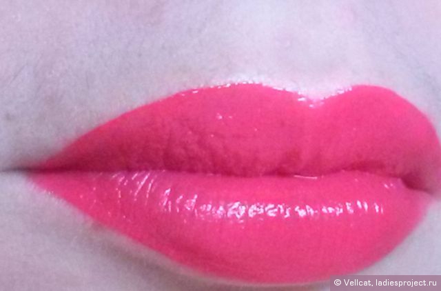 Блеск для губ Stay matt Lip cream (оттенок № 02 Smooth berry) от Essence фото 3