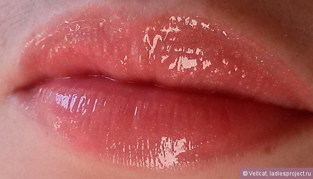 Блеск для губ Watershine (оттенок № 420 Apricot Freeze) от Maybelline фото 12
