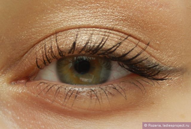 Тушь для ресниц The Rocket Volum' Express от Maybelline фото 6
