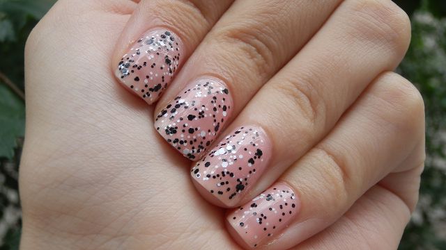 Верхнее покрытие Color Riche Top Coat (оттенок № 916 Confettis) от L'Oreal фото 3