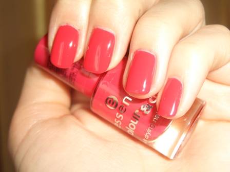 Быстросохнущий лак для ногтей Colour & go от Essence фото 6