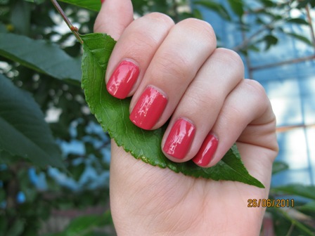 Быстросохнущий лак для ногтей Colour & go от Essence фото 9