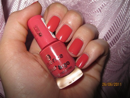 Быстросохнущий лак для ногтей Colour & go от Essence фото 11