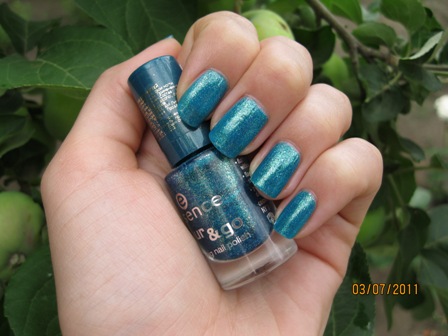 Быстросохнущий лак для ногтей Colour & go от Essence фото 4