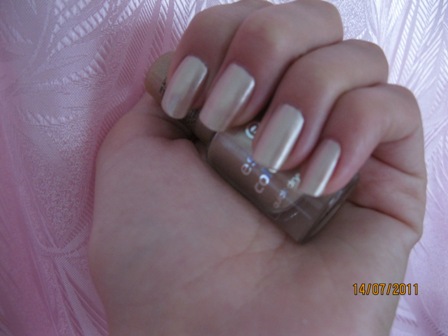 Быстросохнущий лак для ногтей Colour & go от Essence фото 13