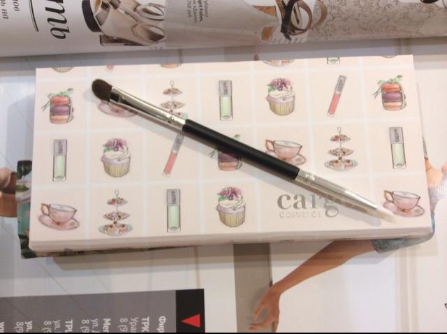 Палетка теней для век Eyeshadow Palette Suited To A Tea от CARGO фото 3 Палетка теней для век Eyeshadow Palette Suited To A Tea от CARGO фото 3
