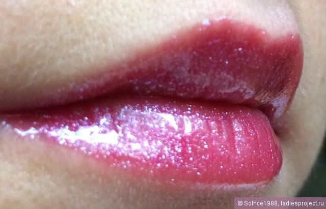 Блеск для губ Dior Addict Gloss (оттенок № 686 Fancy Purple) от Dior фото 10 Блеск для губ Dior Addict Gloss (оттенок № 686 Fancy Purple) от Dior фото 10