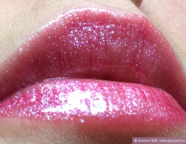 Блеск для губ Dior Addict Gloss (оттенок № 686 Fancy Purple) от Dior фото 11 Блеск для губ Dior Addict Gloss (оттенок № 686 Fancy Purple) от Dior фото 11
