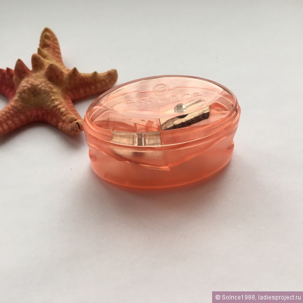 Косметическая точилка для карандашей Duo Sharpener от Essence фото 2 Косметическая точилка для карандашей Duo Sharpener от Essence фото 2