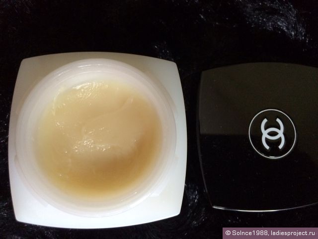 Бальзам для губ Hydramax+Active Nutrition Lip Care от Chanel (1) фото 2