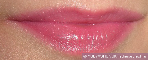 Лаковая губная помада L'Extraordinaire Color Riche (оттенок № 104 Dansing Rose / Розовый вальс) от L'Oreal фото 8
