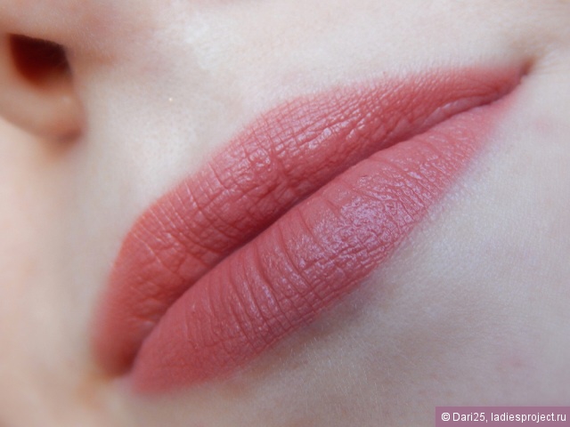 Блеск для губ Infaillible Xtreme Resist (оттенок № 401 Amen Matte) от L'Oreal фото 6