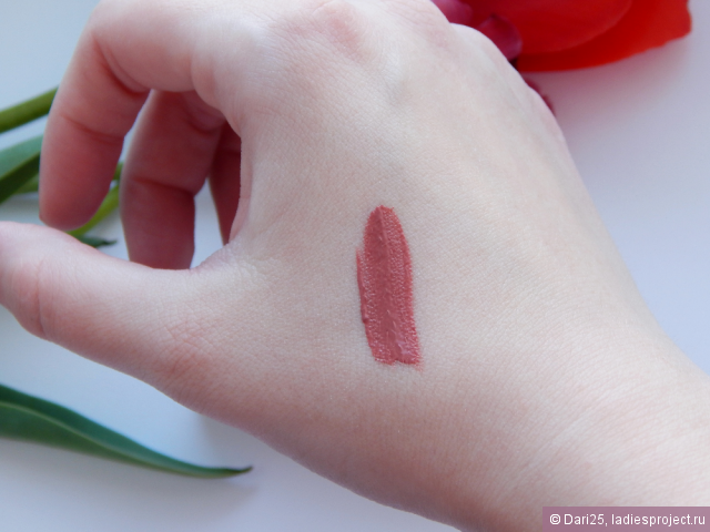 Блеск для губ Infaillible Xtreme Resist (оттенок № 401 Amen Matte) от L'Oreal фото 3
