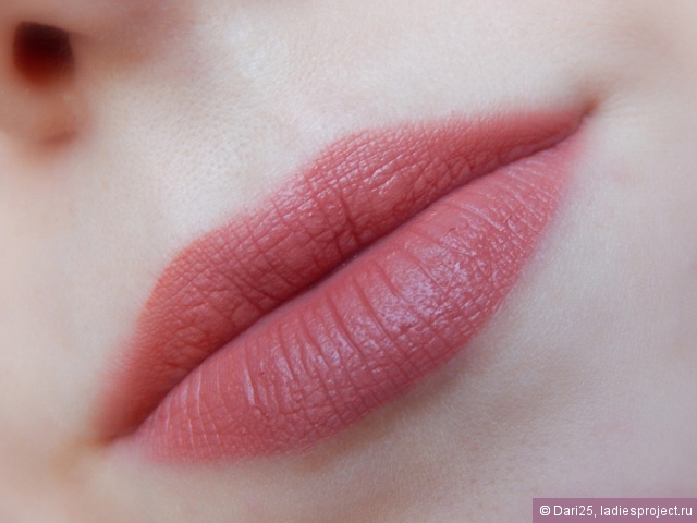 Блеск для губ Infaillible Xtreme Resist (оттенок № 401 Amen Matte) от L'Oreal фото 4