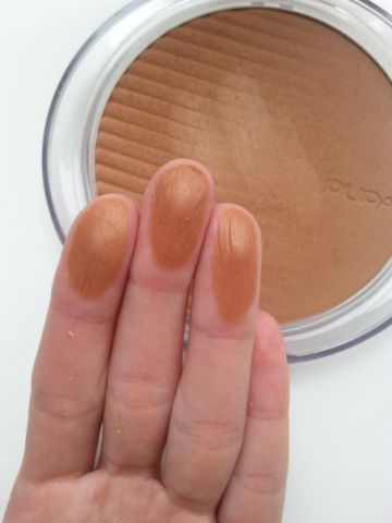 Компактная пудра для лица "Deset bronzing powder" от Pupa фото 2 Компактная пудра для лица "Deset bronzing powder" от Pupa фото 2