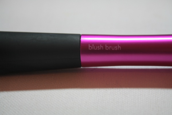 Кисть для румян Blush Brush от Real Techniques фото 4
