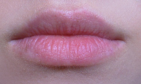Блеск для губ Levres Scintillantes Glossimer от Chanel №144 Rose Dilemma (Осень 2010) фото 1 Блеск для губ Levres Scintillantes Glossimer от Chanel №144 Rose Dilemma (Осень 2010) фото 1