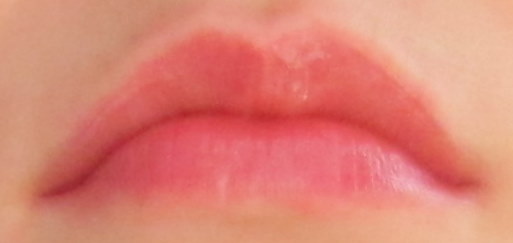 Бальзам для губ Born Lippy The Body Shop фото 6 Бальзам для губ Born Lippy The Body Shop фото 6