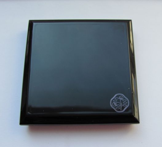 Тени для век Luminizing Satin Eye Color Trio от Shiseido фото 2 Тени для век Luminizing Satin Eye Color Trio от Shiseido фото 2