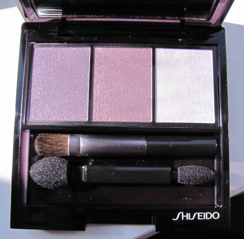 Тени для век Luminizing Satin Eye Color Trio от Shiseido фото 5 Тени для век Luminizing Satin Eye Color Trio от Shiseido фото 5