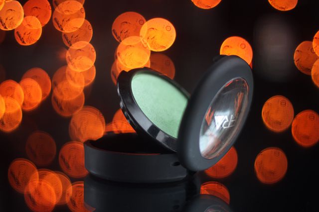 Моно-тени для век (оттенок Green Milennium) от Ofra Cosmetics фото 3