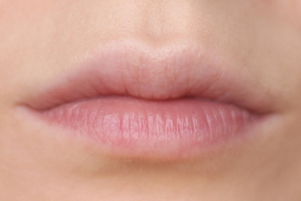 Бальзам-стик для губ Colour Mandarin Lip Butter Stick SPF 15 (оттенок Peach) от Korres фото 7