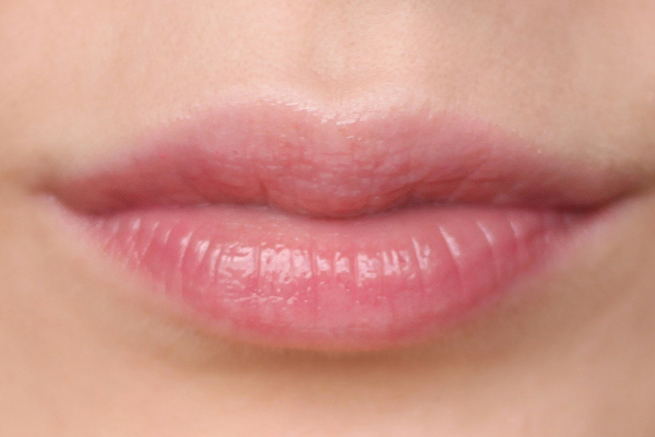 Глянцевый блеск для губ Glossy Gloss (оттенок № 15 Confectionery) от Sephora фото 6 Глянцевый блеск для губ Glossy Gloss (оттенок № 15 Confectionery) от Sephora фото 6