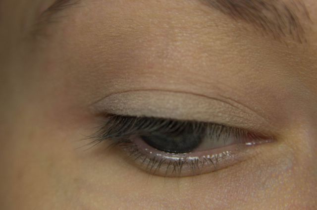 Тени для век из серии Majectic Beauty (оттенок № 544 Matt Generous Beige) от Artdeco фото 3