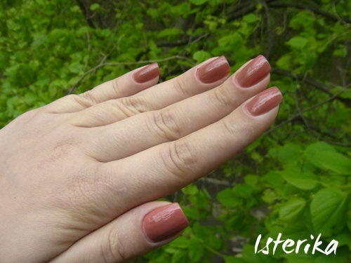 Лак для ногтей Le Vernis Nail Colour (оттенки № 483, 583, 491, 617, 455) от Chanel фото 14 Лак для ногтей Le Vernis Nail Colour (оттенки № 483, 583, 491, 617, 455) от Chanel фото 14