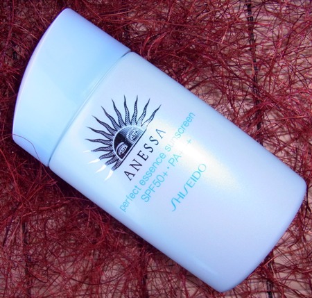 Солнцезащитное средство Anessa Perfect Essence Sunscreen Spf50+ PA+++ от Shiseido фото 1