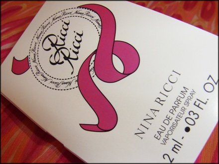 Женская парфюмированная вода Ricci Ricci от Nina Ricci фото 1