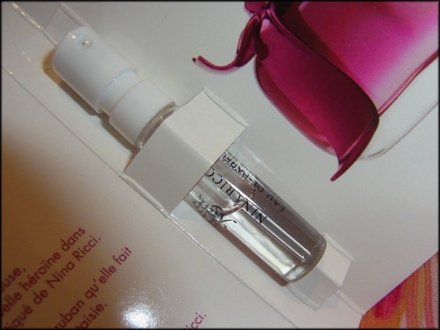 Женская парфюмированная вода Ricci Ricci от Nina Ricci фото 2