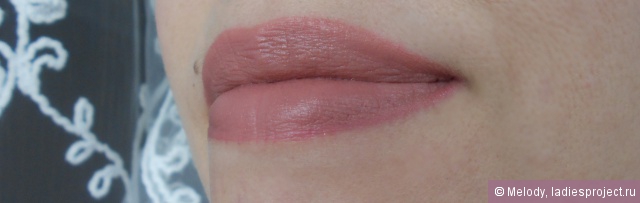 Матовый блеск для губ Velvet Matt XXL Longlasting lipgloss (оттенок № 06 Soft nude) от Essence фото 10 Матовый блеск для губ Velvet Matt XXL Longlasting lipgloss (оттенок № 06 Soft nude) от Essence фото 10