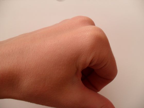 Светоотражающие маскирующее средство от Lumene фото 4 Светоотражающие маскирующее средство от Lumene фото 4