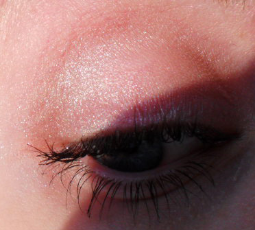 Тени для век Luminizing Satin Eye Color Trio (# RD711Pink Sands) от Shiseido фото 15