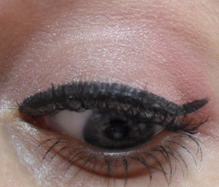 Тени для век Luminizing Satin Eye Color Trio (# RD711Pink Sands) от Shiseido фото 32