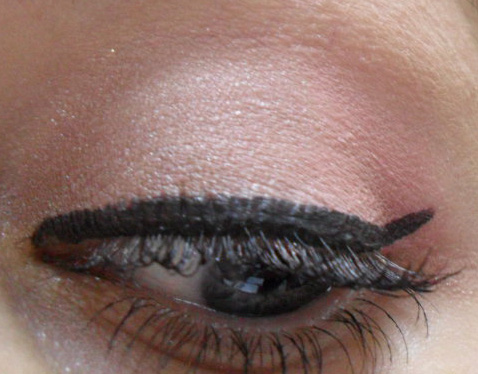Тени для век Luminizing Satin Eye Color Trio (# RD711Pink Sands) от Shiseido фото 29