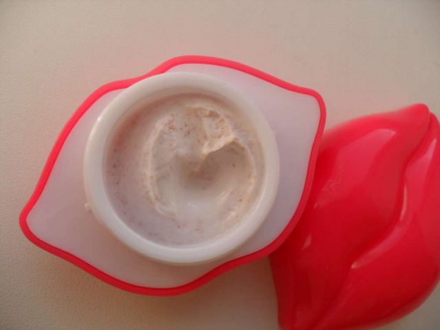 Скраб для губ "Kiss Kiss" от Tony Moly фото 5