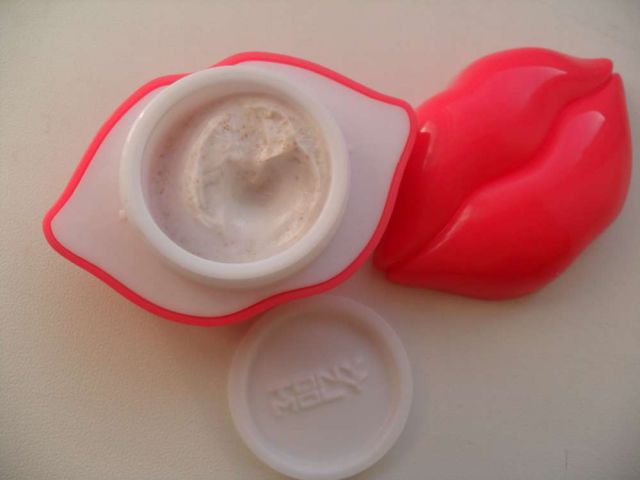 Скраб для губ "Kiss Kiss" от Tony Moly фото 4
