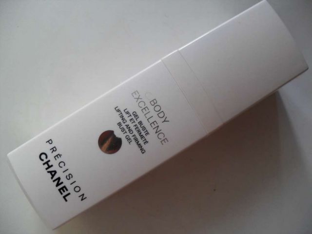 Гель-лифтинг для бюста Body Excellence Gel Buste Lift et Fermete от Chanel фото 1
