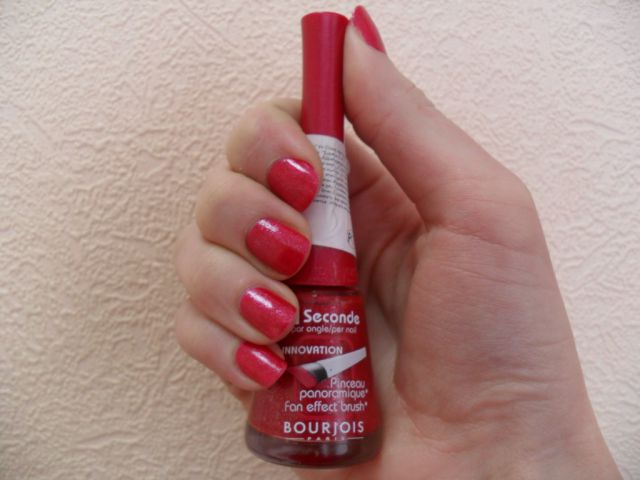 Быстросохнущий лак для ногтей " 1 Seconde" от Bourjois фото 3