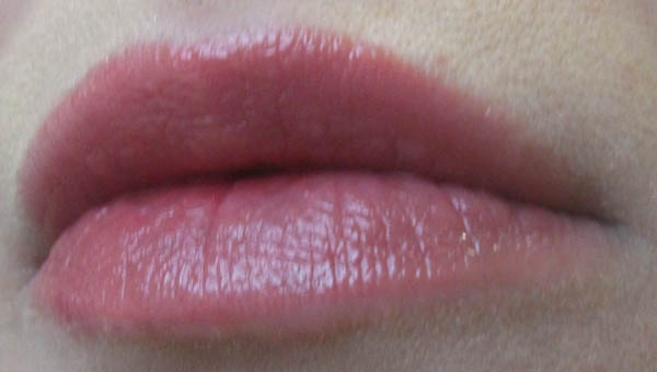Бальзам для губ ColorBurst Lip Butter (оттенок № 035 Candy Apple) от Revlon фото 6 Бальзам для губ ColorBurst Lip Butter (оттенок № 035 Candy Apple) от Revlon фото 6